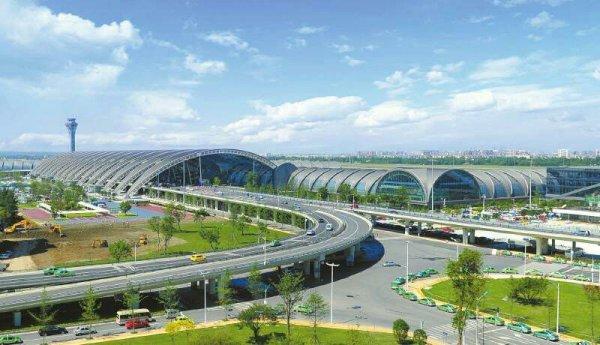 2000年12月建成通航,目前是4f级民用运输机场,中国十二大干线机场之一