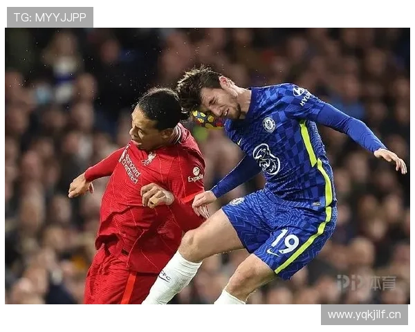 切尔西轮换频繁影响默契,多线作战压力下球队稳定性面临考验 切尔西轮换频繁影响默契,多线作战压力下球队稳定性面临考验