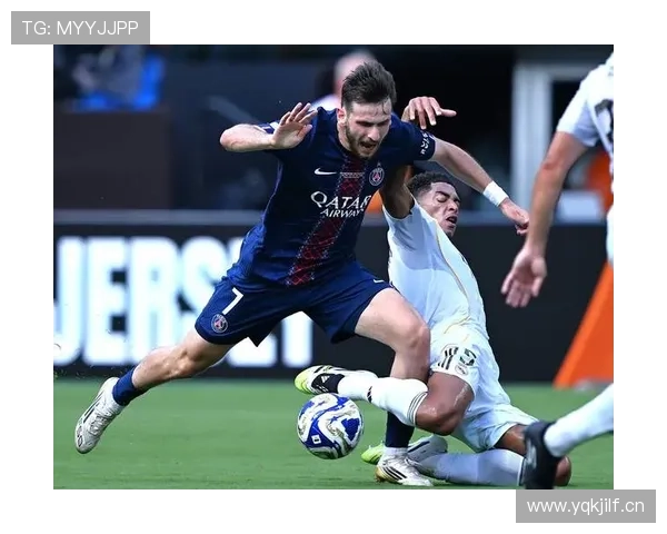 巴黎圣日耳曼关键比赛稳定性不足,对赛季争冠形势形成阶段性影响 巴黎圣日耳曼关键比赛稳定性不足,对赛季争冠形势形成阶段性影响