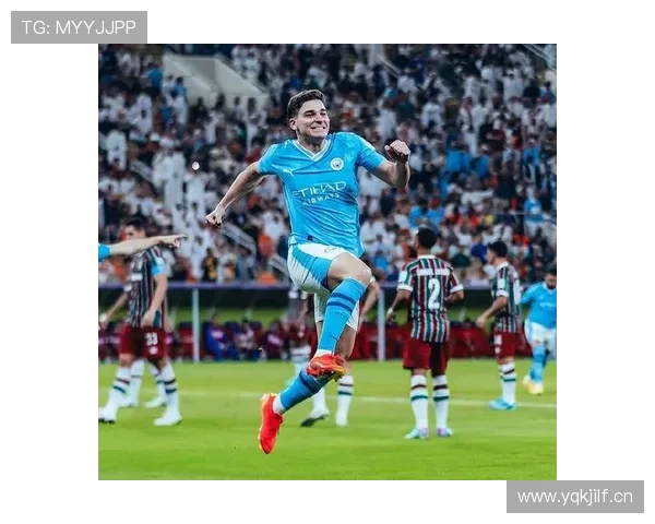 阿尔瓦雷斯:从河床新星到曼城多面手的生涯阶段全景解析