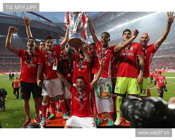 鲁本·迪亚斯对利物浦与阿森纳的关键防守表现解析