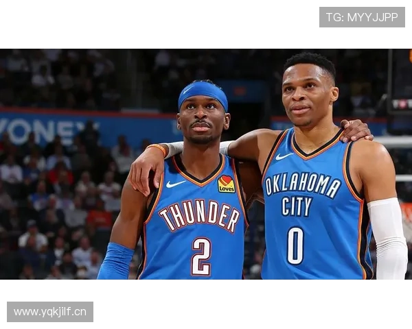 谢伊·吉尔杰斯-亚历山大突破拉开得分差距 助雷霆提升关键时刻效率