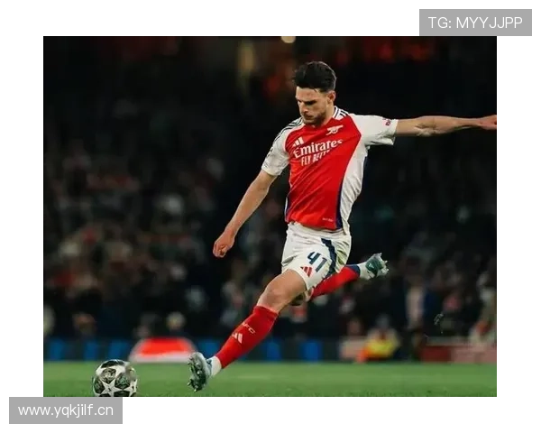 阿森纳赛季表现强势，关键战发挥波动是否影响争冠形势？